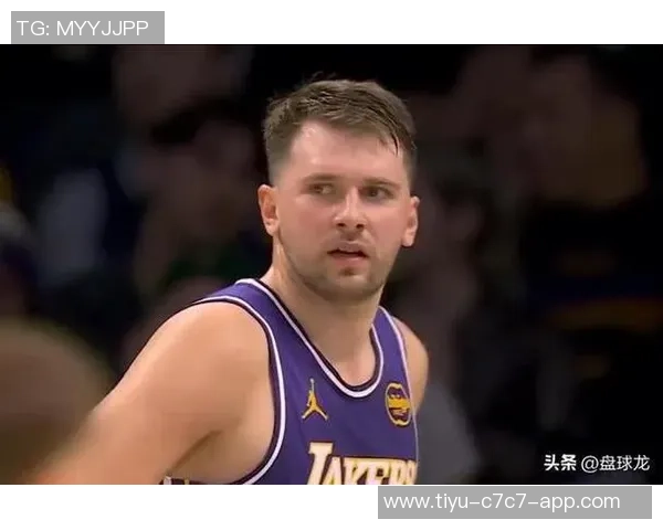 菜鸟弗拉格表现出色贡献19分小内姆哈德助攻7次高才生双十数据助力球队胜利