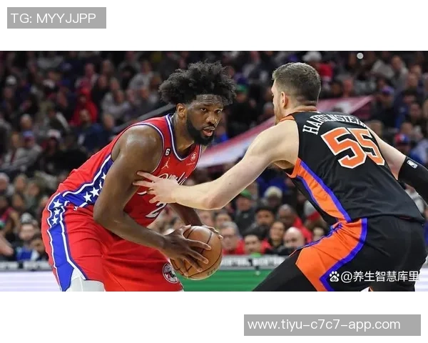 恩比德半场表现出色10投7中砍下19分助力球队进攻火力全开